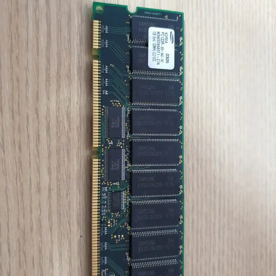 구형 서버 램 PC133R 1GB 133Mhz CL3 ECC 삼성 Ram