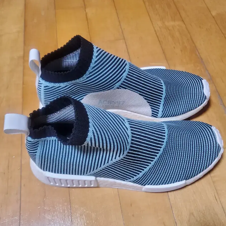 정품 아디다스 NMD CS 1 Parley 씨티삭스 팔리 에디션 285