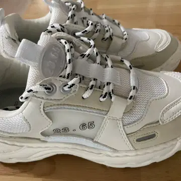 BTS 정국 운동화 23.65 v2 230 사이즈 팝니다 | 브랜드 중고거래