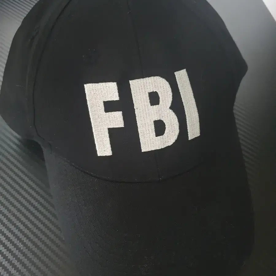 FBI 모자