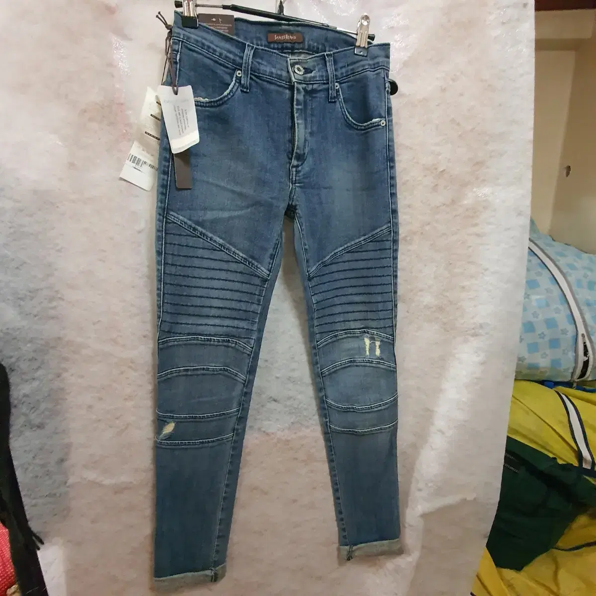 james jeans 25   비 09