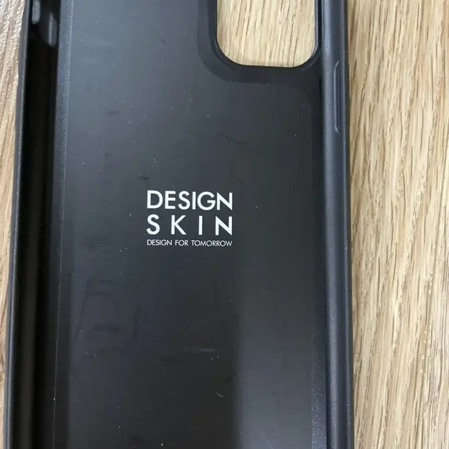 designskin 아이폰 11프로 케이스 팝니다