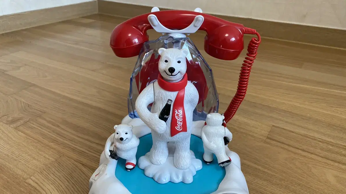 [Rare Coca-Cola Collectibles] Animated Coca-Cola Polar Bear Music Box Telephone