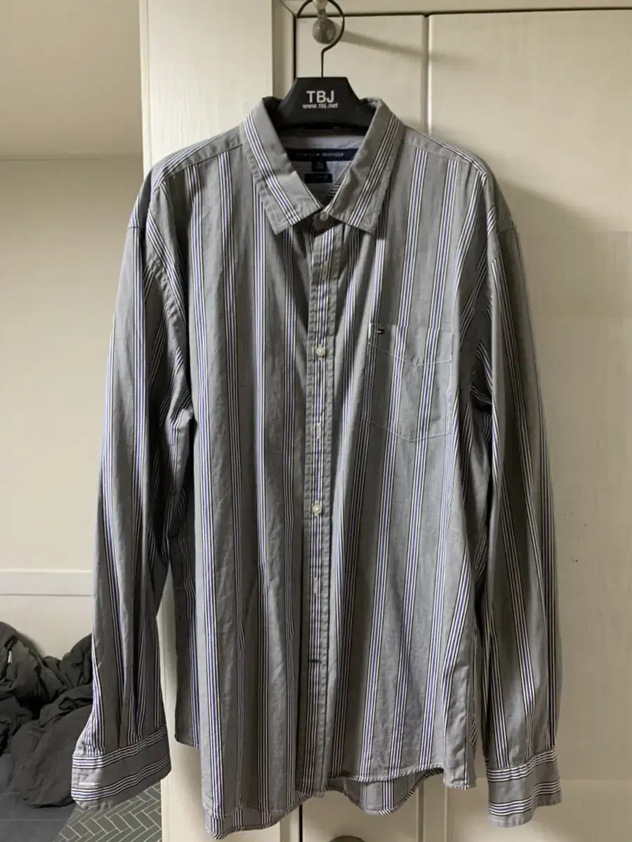 XL Tommy Hilfiger Shirt