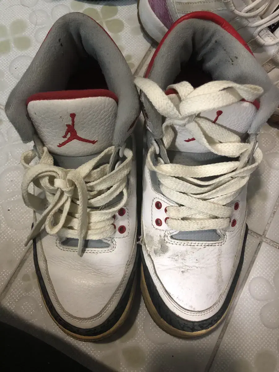 jordan3fare is selling