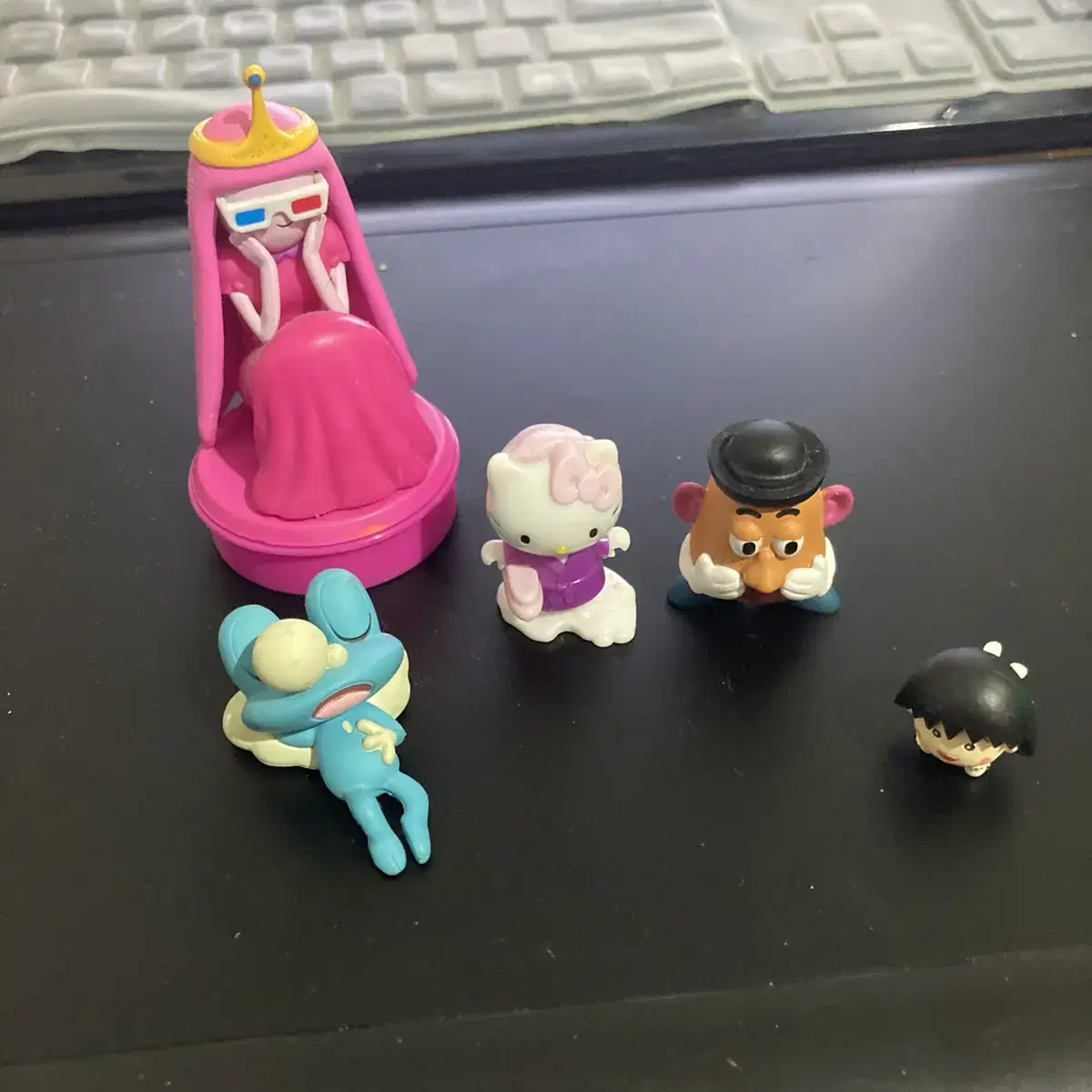 I sell mini figures