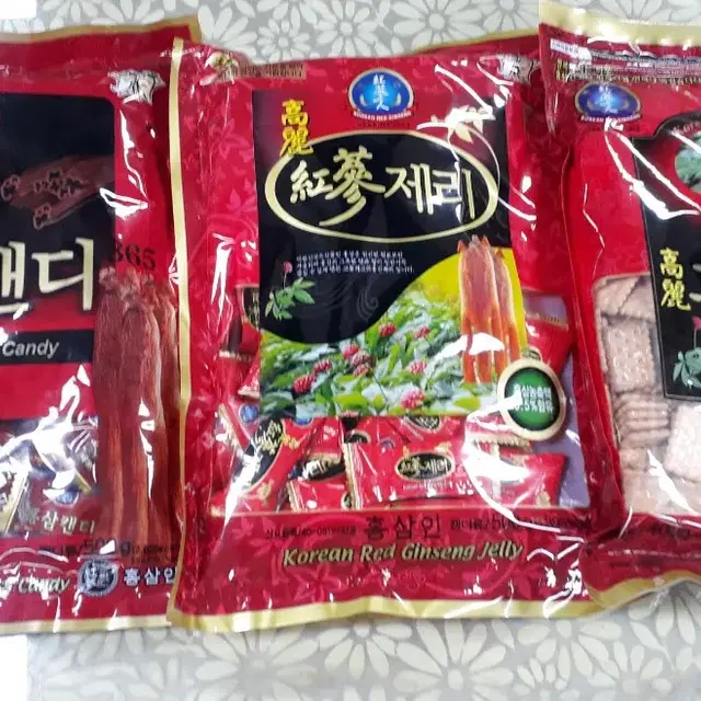 홍삼건빵 400g+ 홍삼젤리 500g + 홍삼캔디 500g 미개봉 3봉지