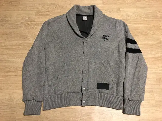 Nike LeBron James Cardigan Gray