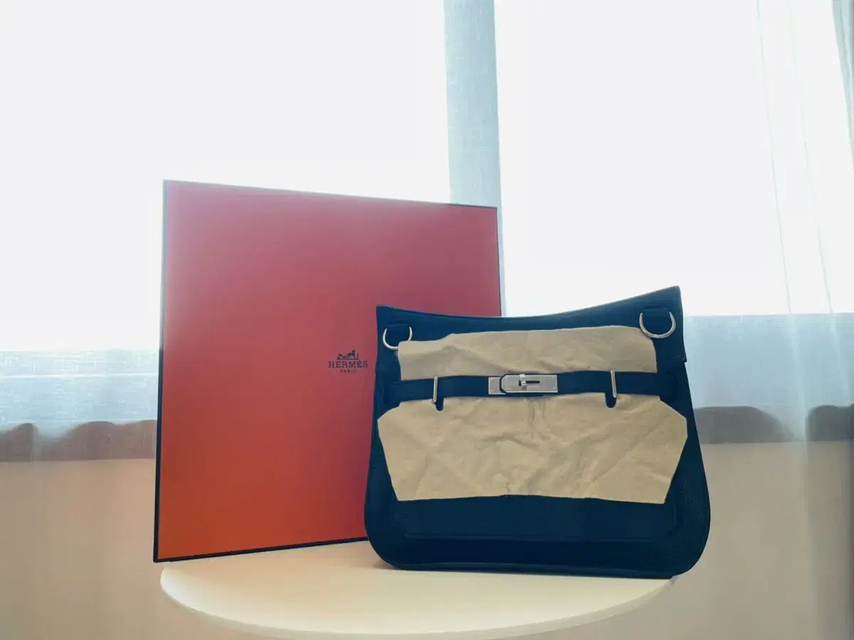 Hermes Hermès Zipsier Bag 28 (almost new) Welcome to Bunpe!