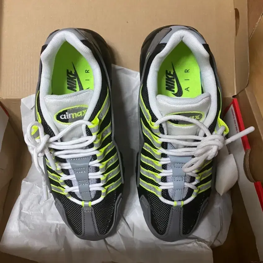 새상품_NIKE air max95 NDSTRKT