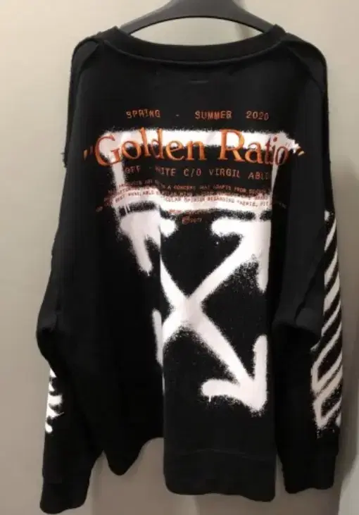 Off-White sweatshirt