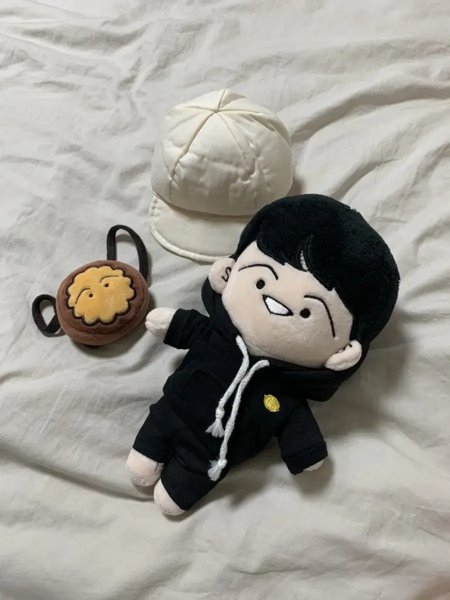 Bangtan suga doll Schwartz (enulable)