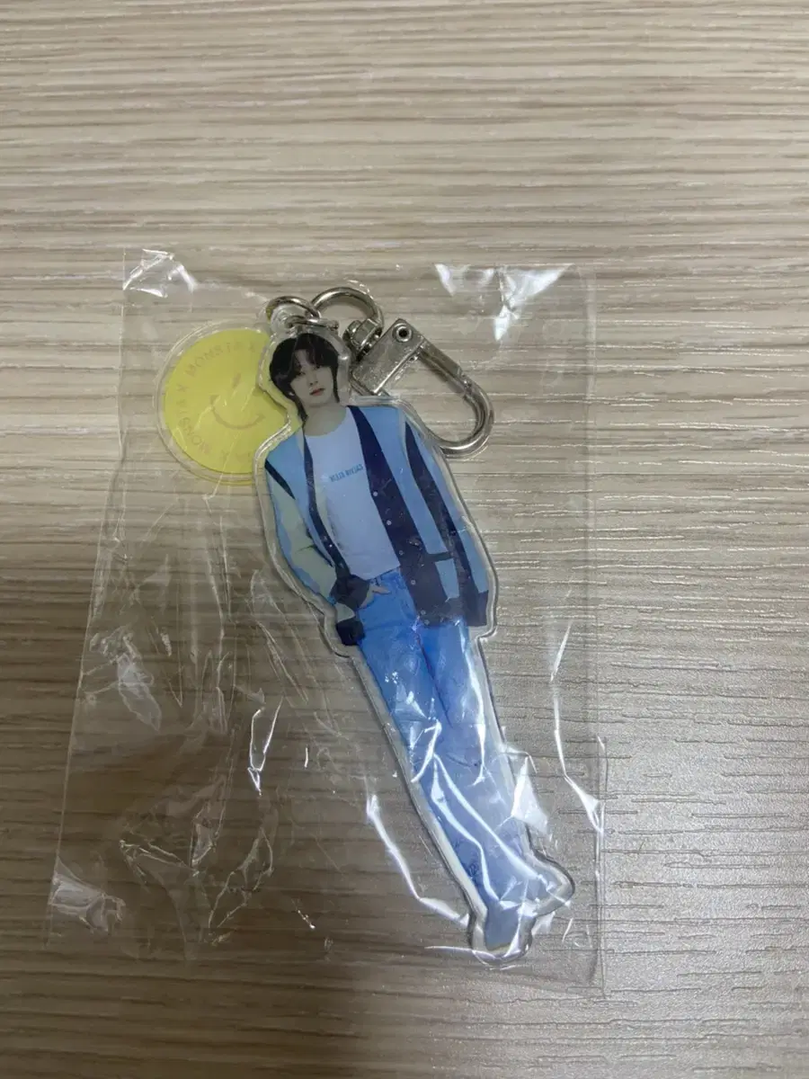 2021 monstax seasons greetings hyungwon keyring WTS