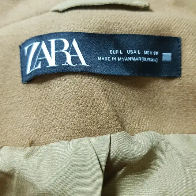 ZARA 에코퍼 후드자켓