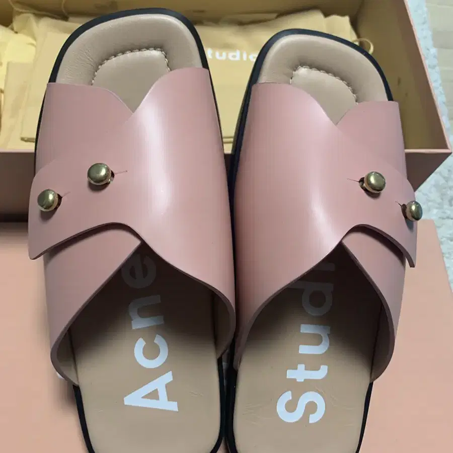 새꺼)아크네 acnestudios 샌들슬리퍼