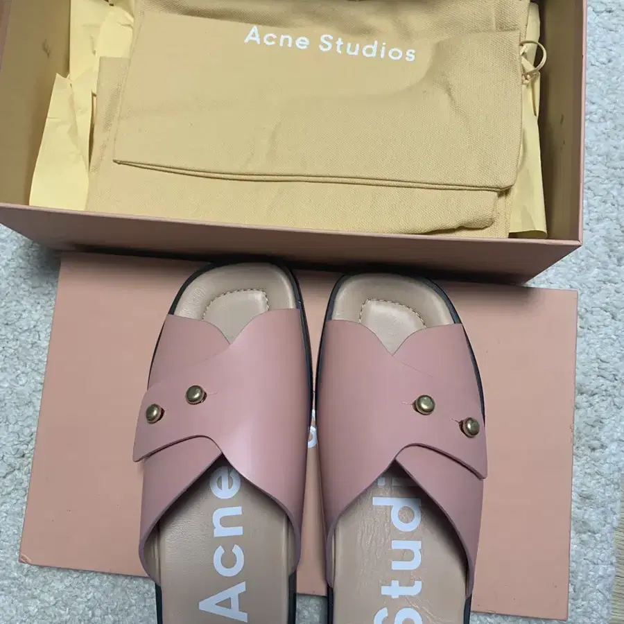 새꺼)아크네 acnestudios 샌들슬리퍼