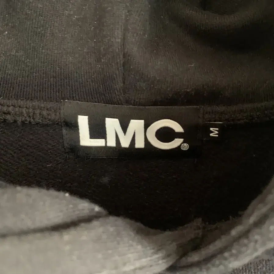 lmc 후드티