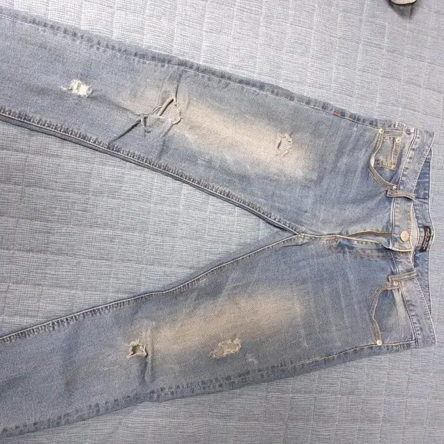 Men's Light Blue Jeans