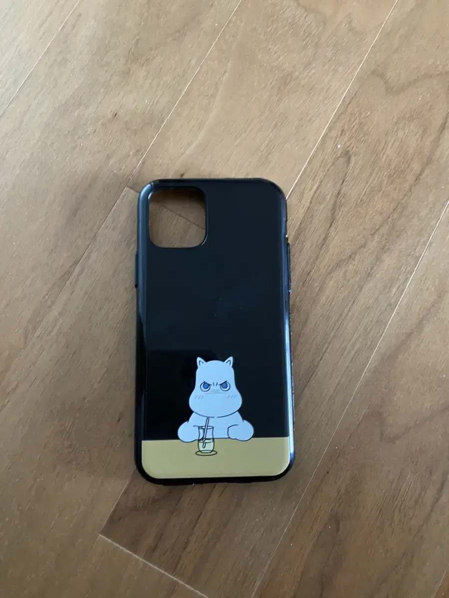 [Unused, new product] iPhone 11 Pro Moomin Case