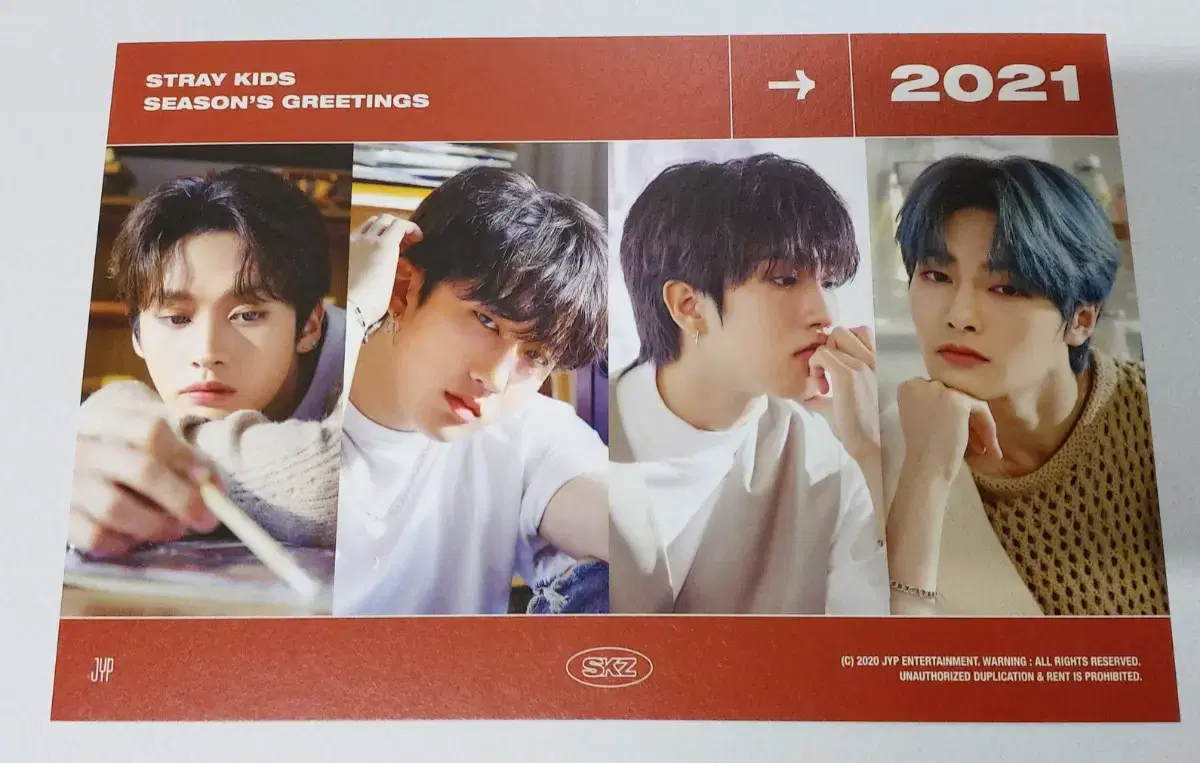 straykids season's greetings new year postcard lee know&changbin&han&i.n.