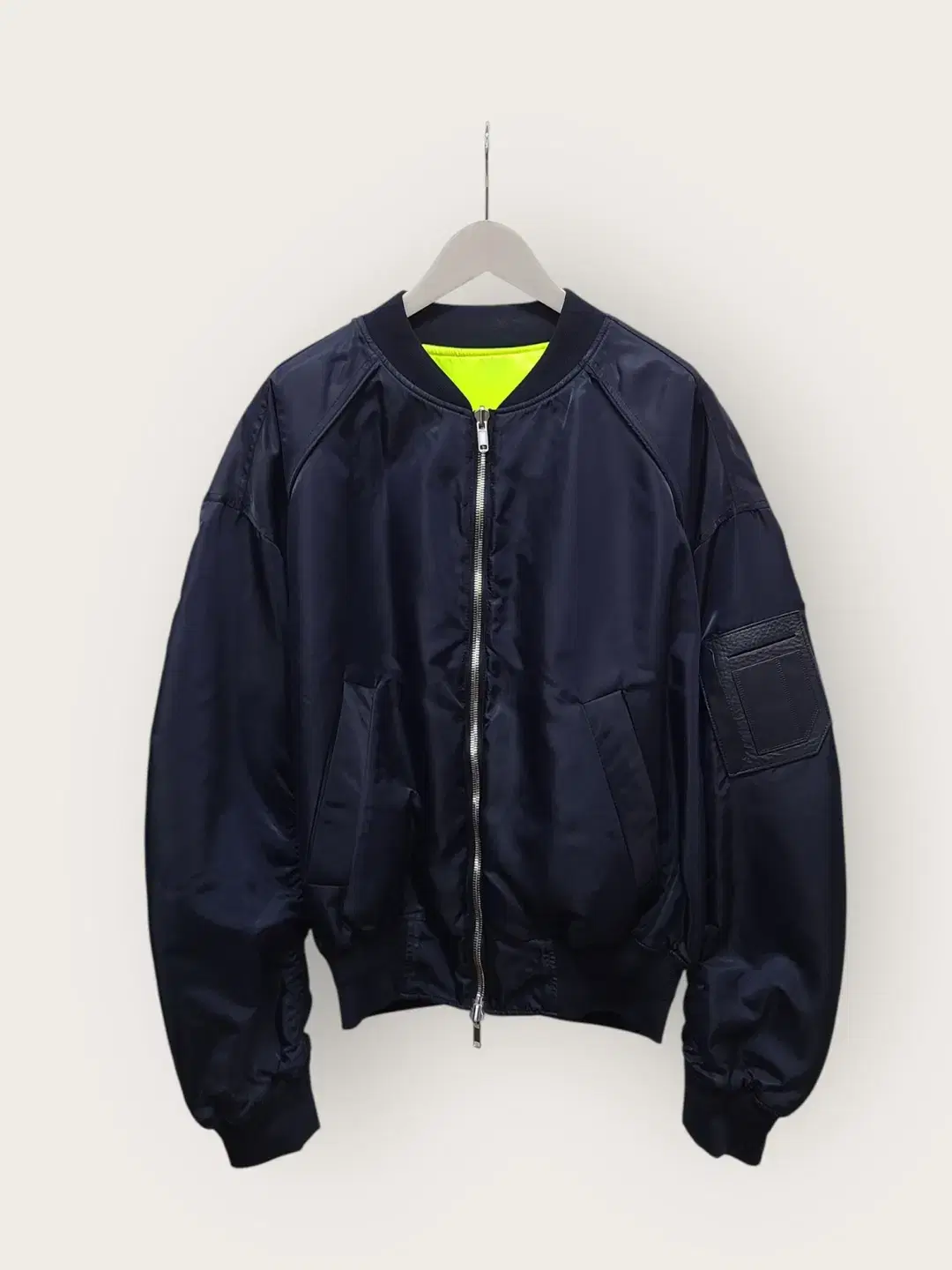 [44] Junge Navy Neon Reversible Embroidered MA-1 Aviation Jumper