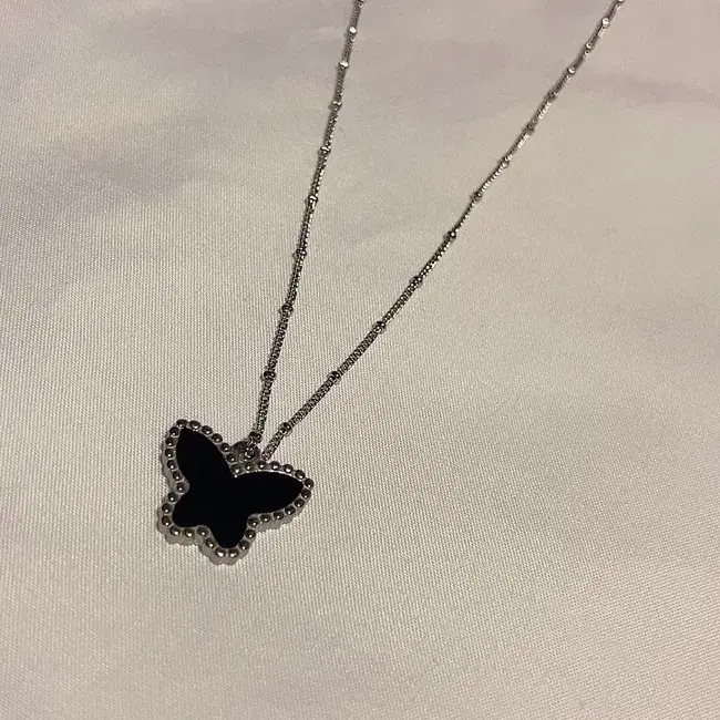 (New Product) Butterfly Necklace