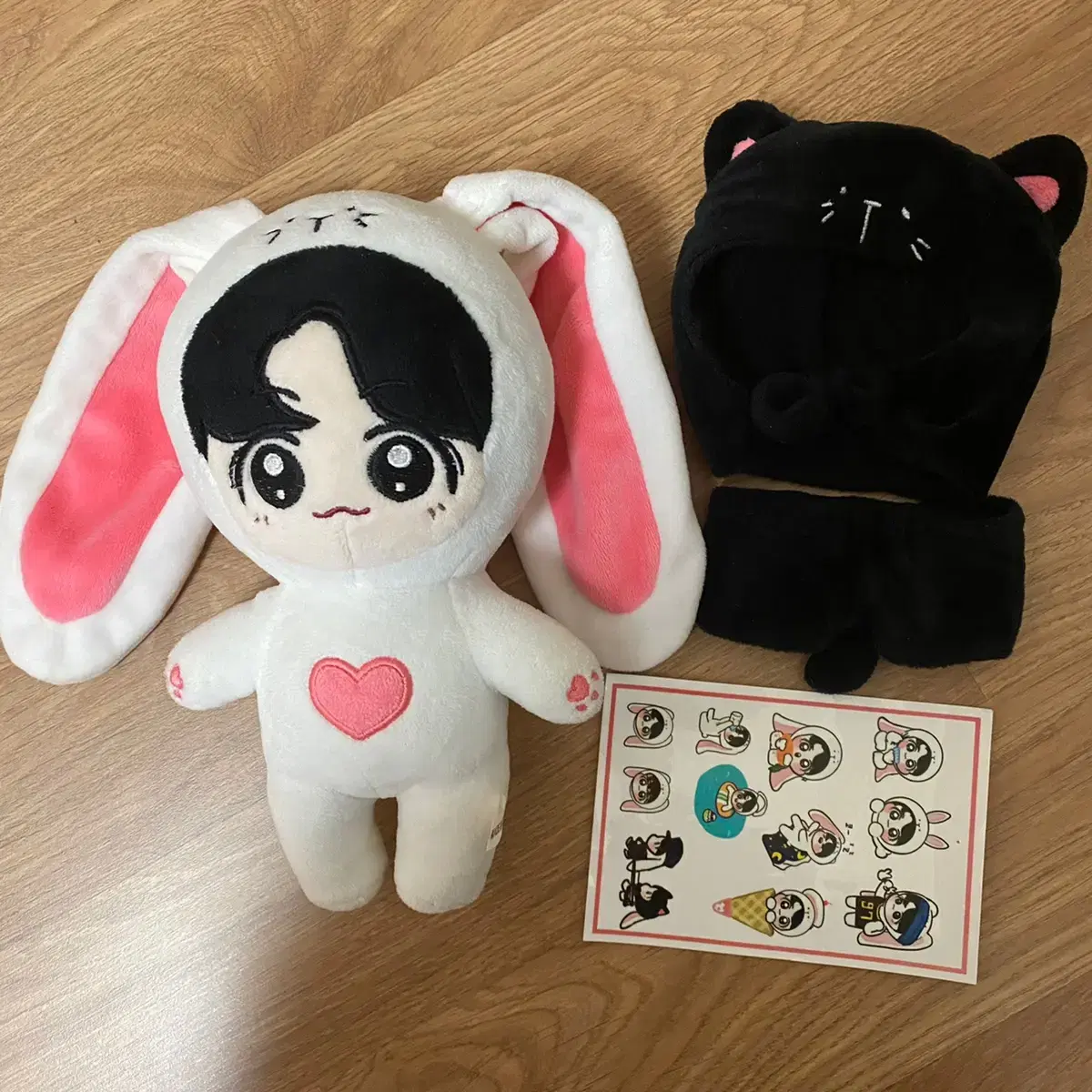 [sell bts merchandise] jungkook doll (흰토꾹) wts :)