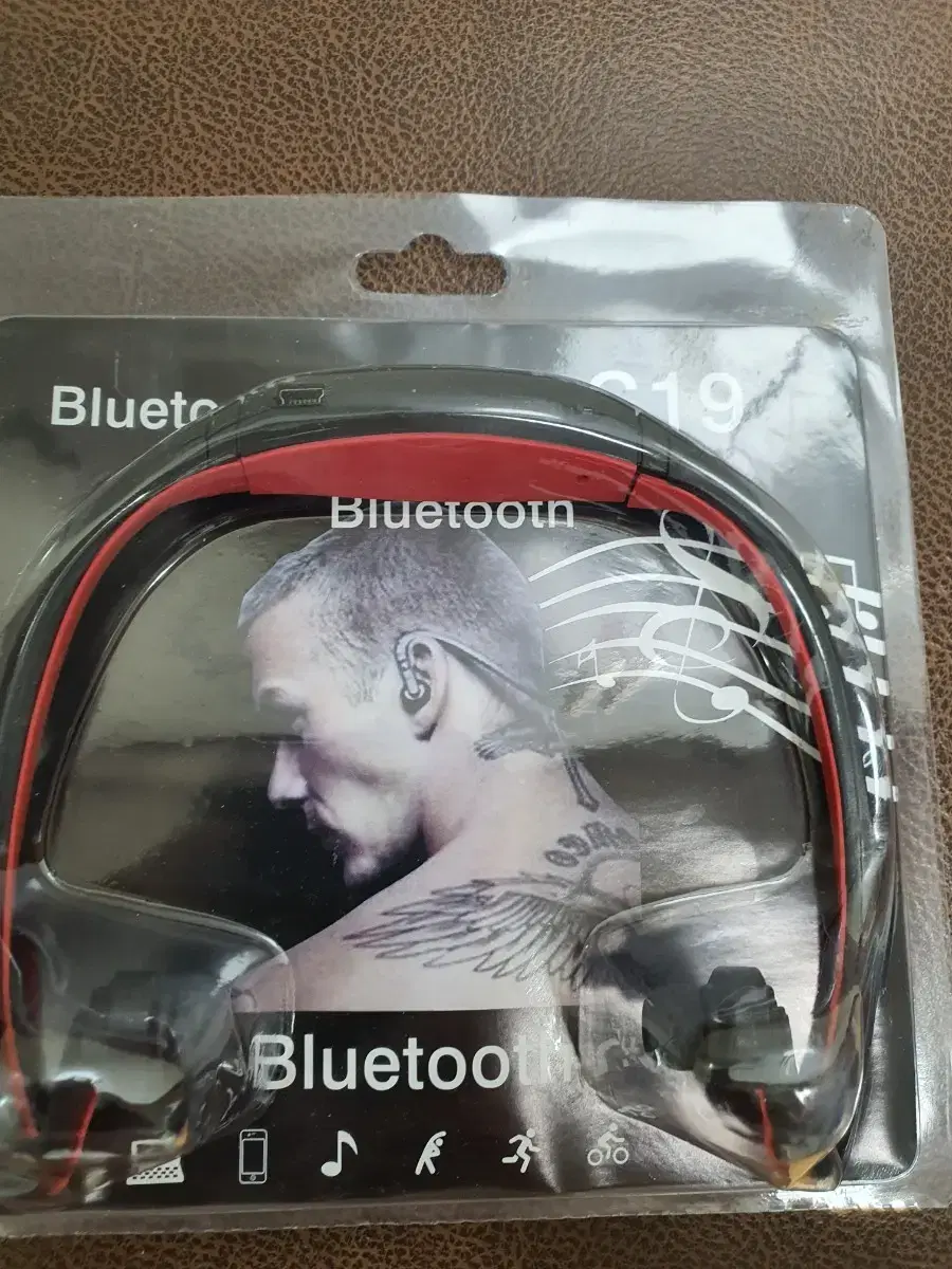 Bluetooth earphones