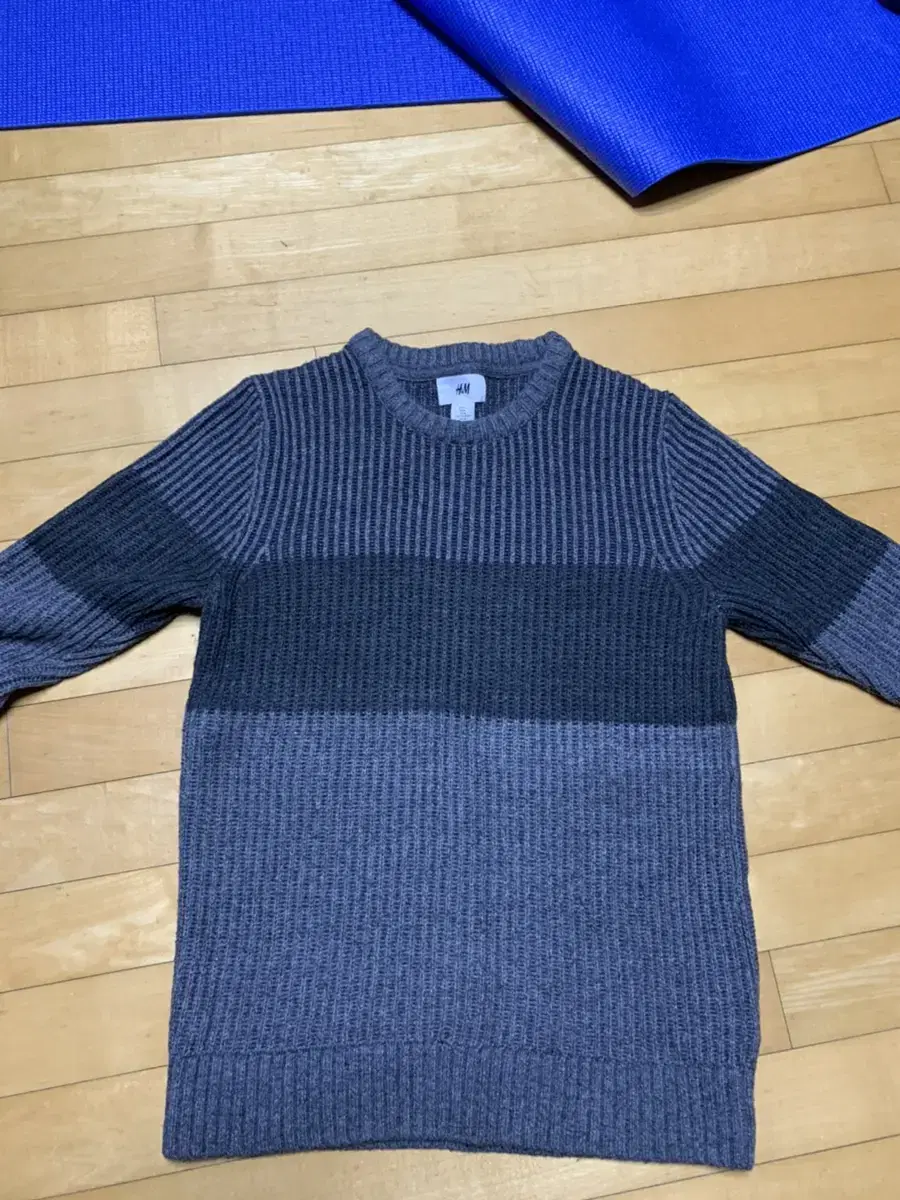 H&M Striped Knit