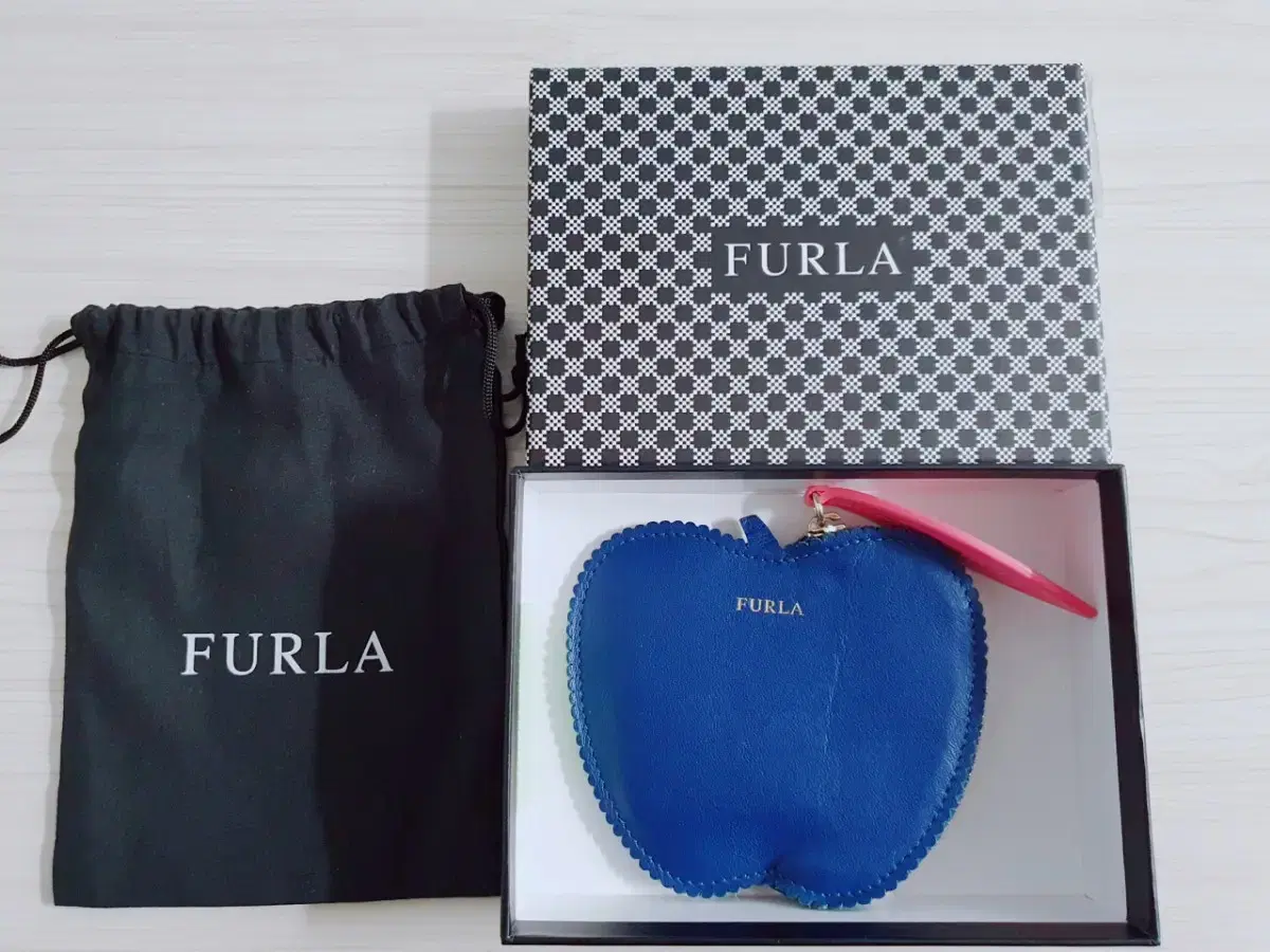 Furla 훌라 지갑 정품