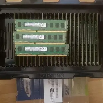 미사용 삼성DDR3 4G 12800 단면램 팝니다.