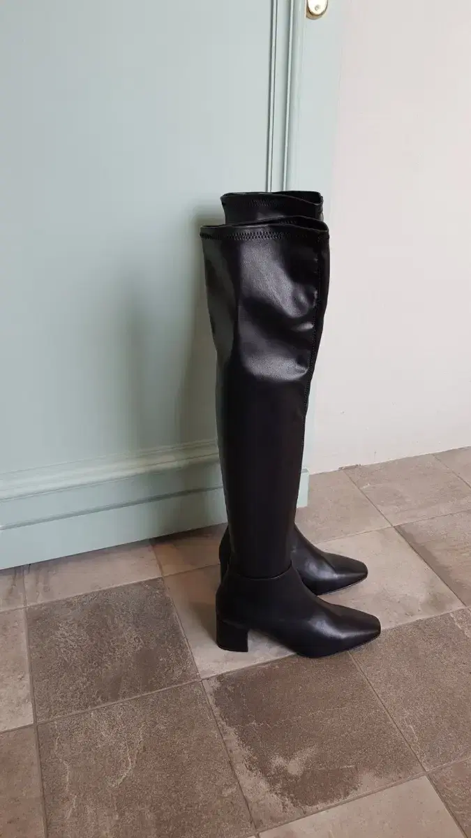 (New Product) Long Boots (Line-chan) No Shipping