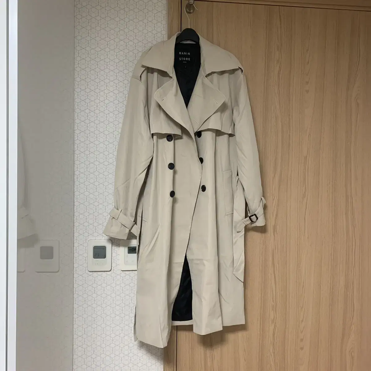 Trench coat (new product)