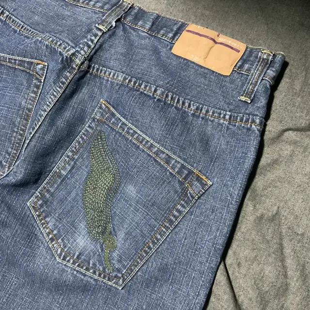 ROCAWEAR blue denim pants Sz 36