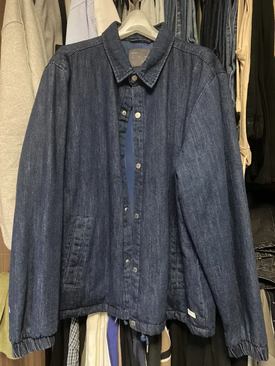 Zara Jeans Jacket USA / EUR size XL