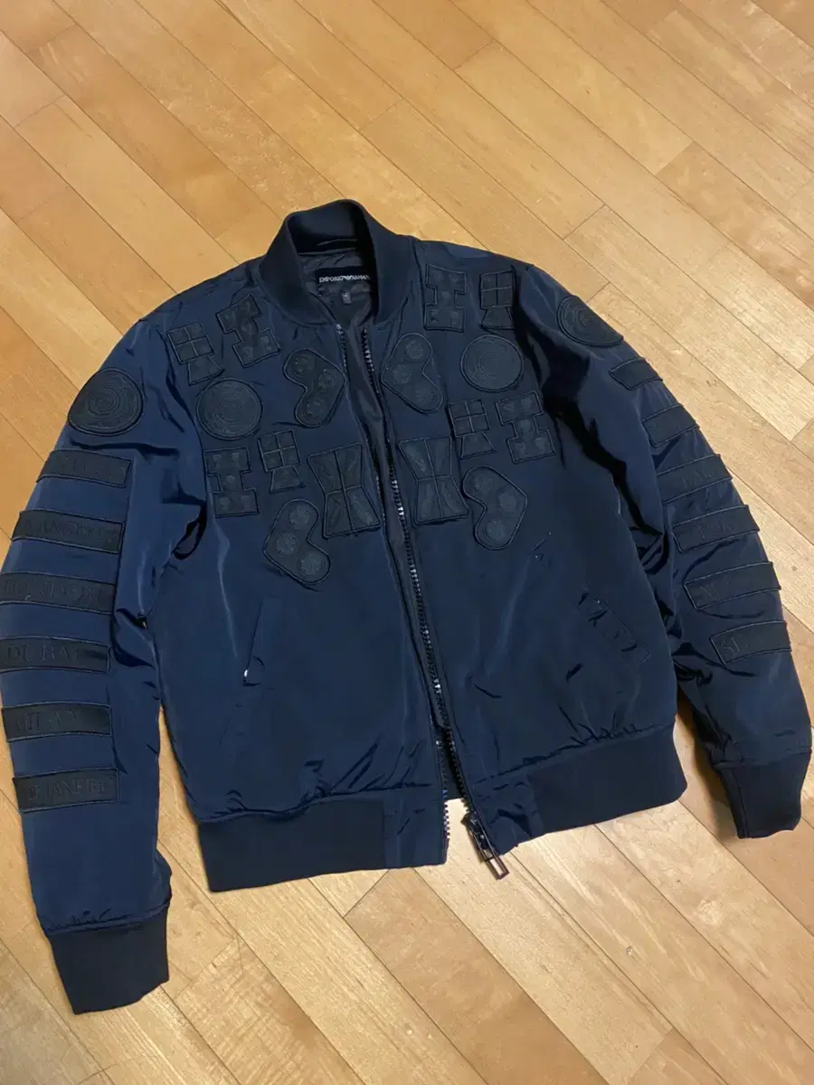 [Genuine] Almani Patch Bomber Jacket