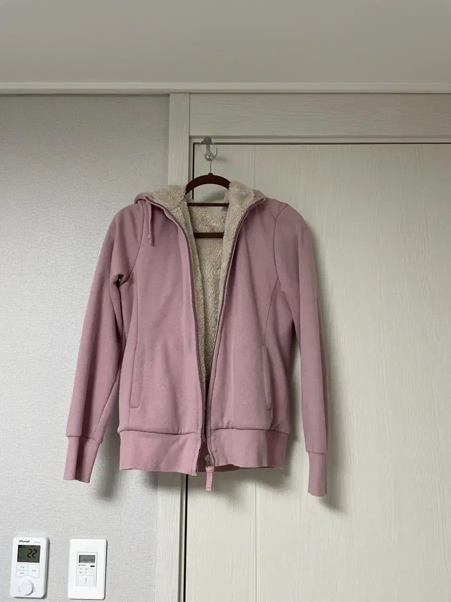 UNIQLO hoodie