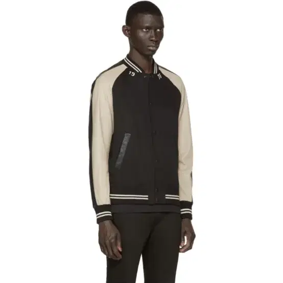 DIESEL (black&beige bomber jacket)