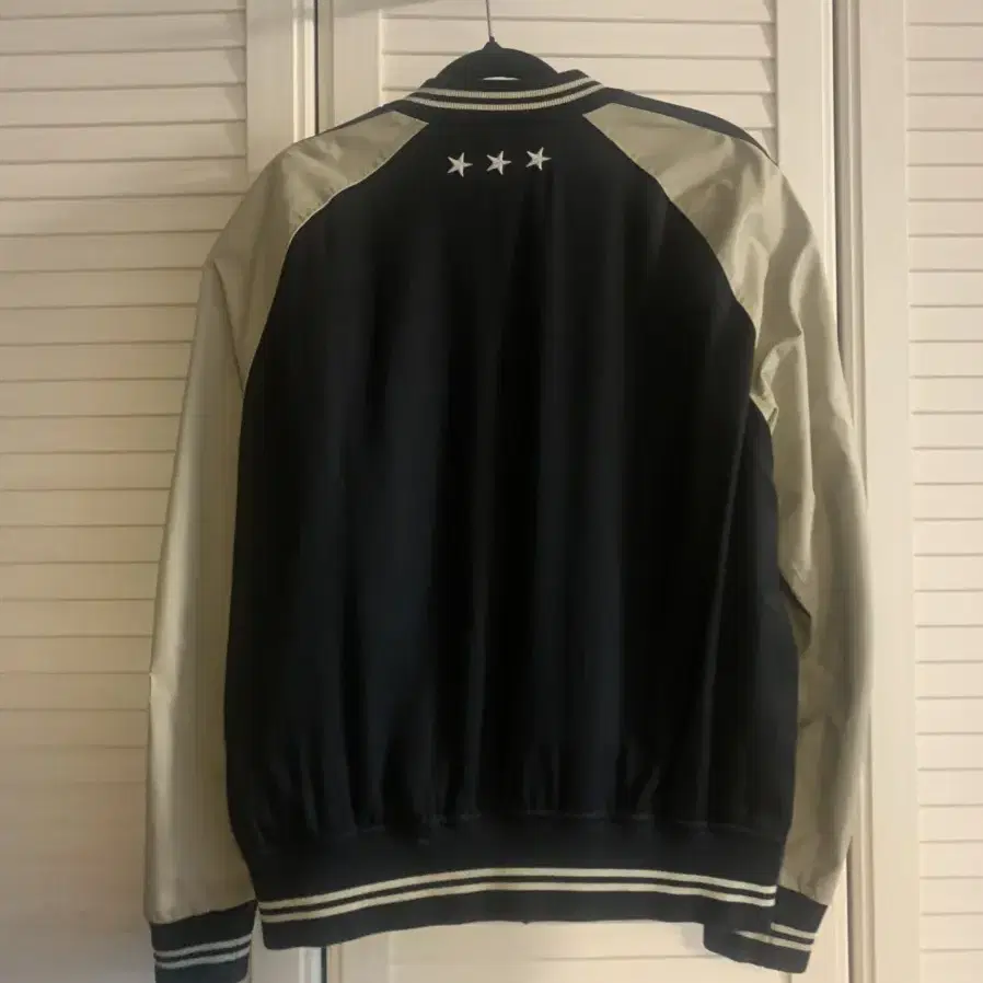 DIESEL (black&beige bomber jacket)