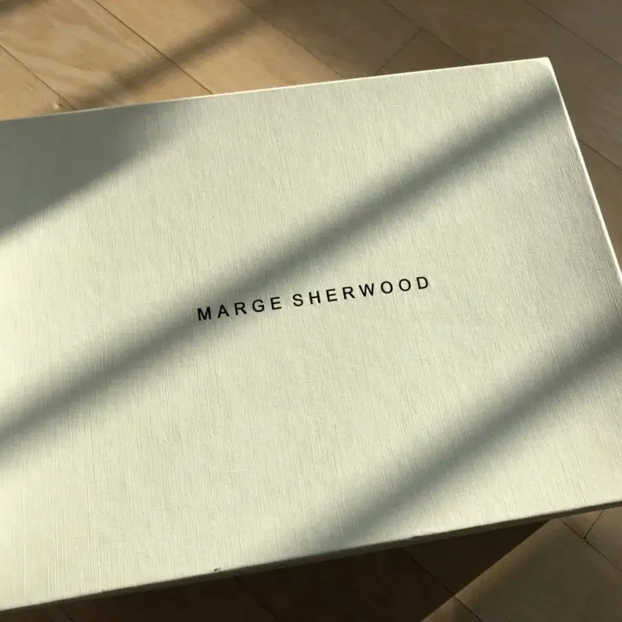 Margesherwood 마지셔우드 vintage brick 가방