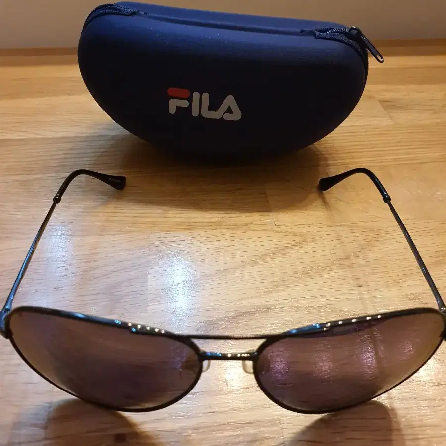 FILA 편광 선글라스