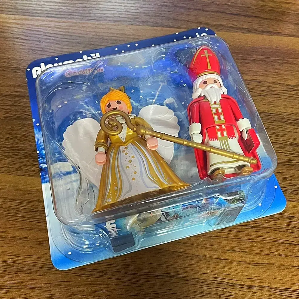 unsealed) out of print) Playmobil Christmas 5592 St. Nicholas and the Angels