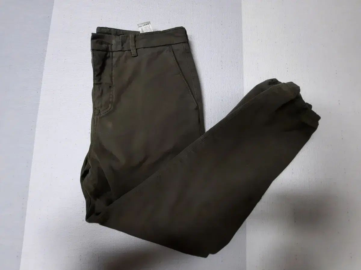 Full-and-bear jogger pants