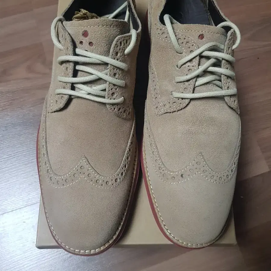 COLE HAAN LUNARGRAND WING.TIP