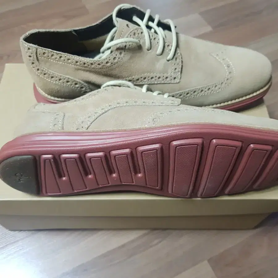 COLE HAAN LUNARGRAND WING.TIP