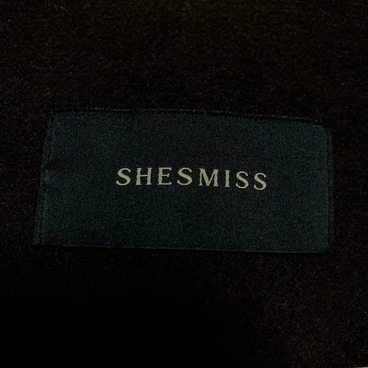 쉬즈미스(SHESMISS) 코트