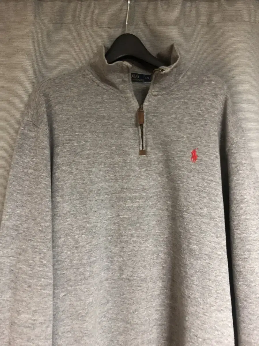 Vahn Polo Sweater