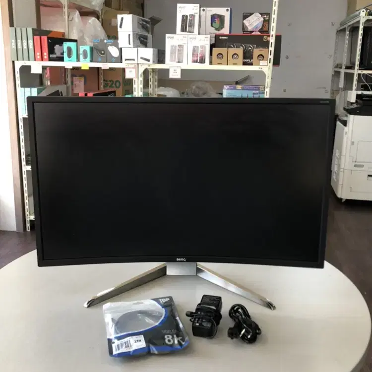 중고 상태A급 유디아 모니터 32인치 평면 180Hz