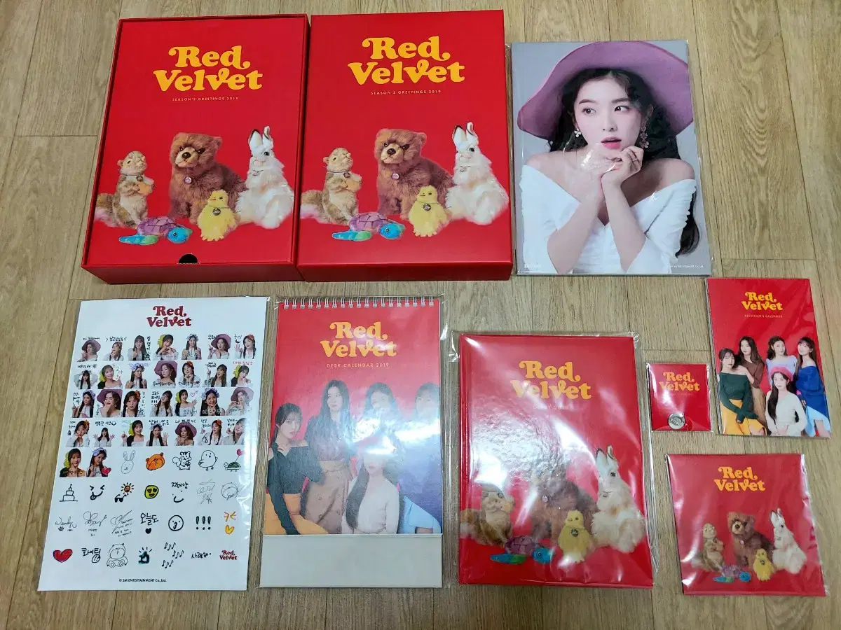 (Price Reduced)Red Velvet 2019 Season's Greetings