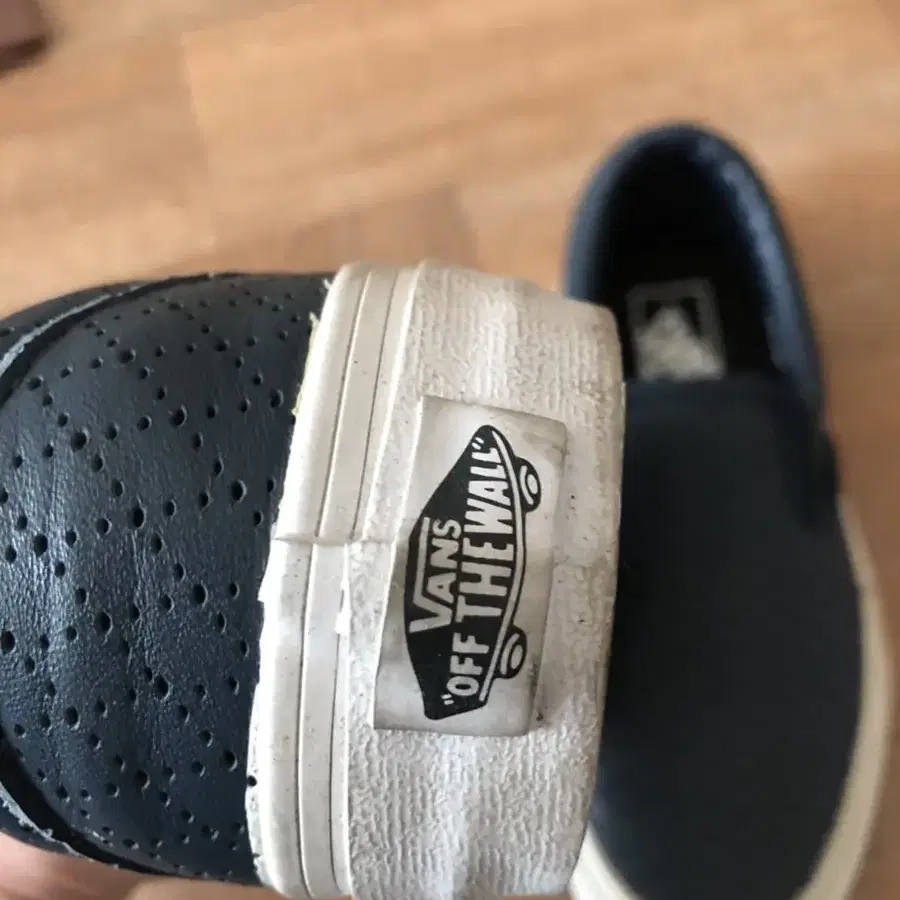 (235-240) vans 반스 가죽 슬립온 단화 반스단화